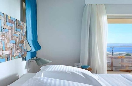Kokkinon Khorion Villa | Sea View 3 bedroom villa with a private pool