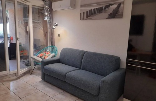 Sainte-Marie-Plage Apartment | Sea view apartment with direct access to the sea