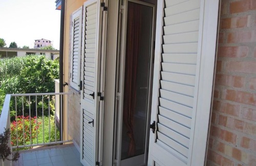 San Leo Apartment | Sea View Apartment in Briatico - 2 min from the beach