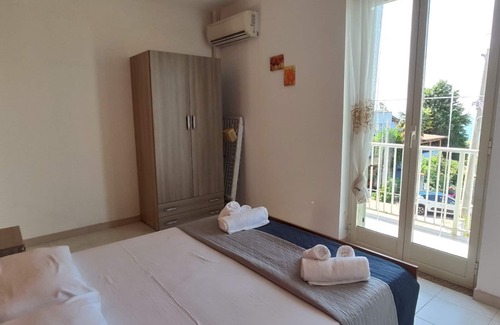 San Leo Apartment | Sea View Apartment in Briatico - 2 min from the beach