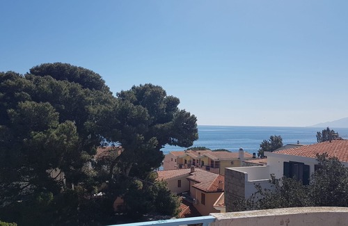 Cala Gonone Apartment | Sea view apartment with FREE PARKING in the courtyard 30 meters from the sea on OFFER