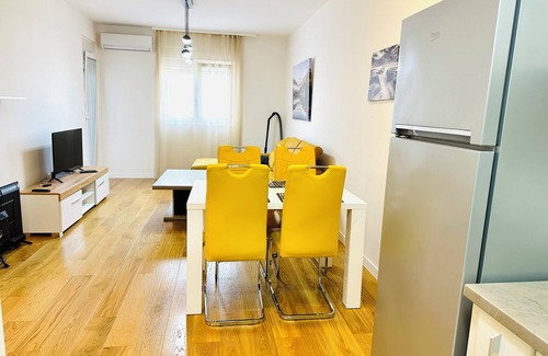 Bar Condo | Sea view apartment with 1 bedroom, AC and Wi-Fi in a delightful Bar
