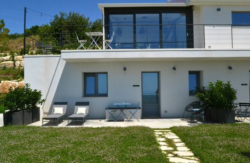 Ragusa Apartment | Sea View Apartment with pool and SPA, surrounded by the quiet countryside