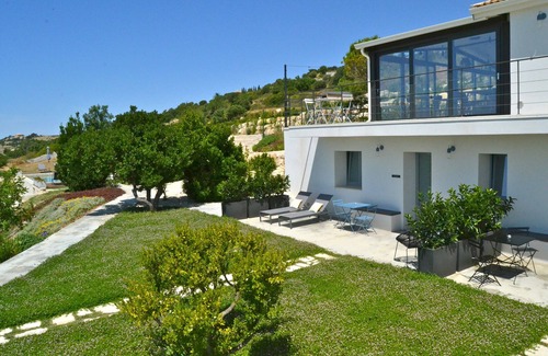 Ragusa Apartment | Sea View Apartment with pool and SPA, surrounded by the quiet countryside