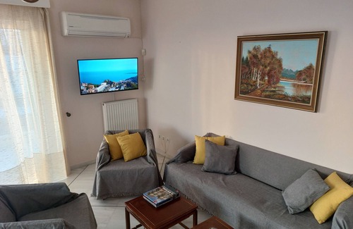 Voula House | Sea view,big and comfortable appartment in Voula