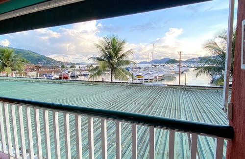 Praia do Jardim Apartment | Sea View Apartment, Angra dos Reis.