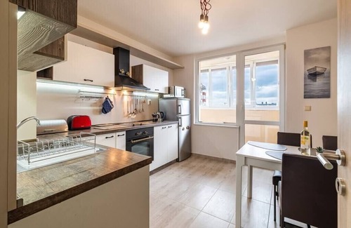 Odesos Apartment | Sea View Central Stylish Apartment