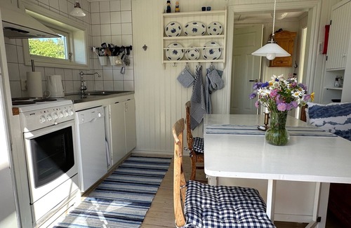 Sodersvik House | Sea view cottage 25 meters from sea. Boat with motor included.
