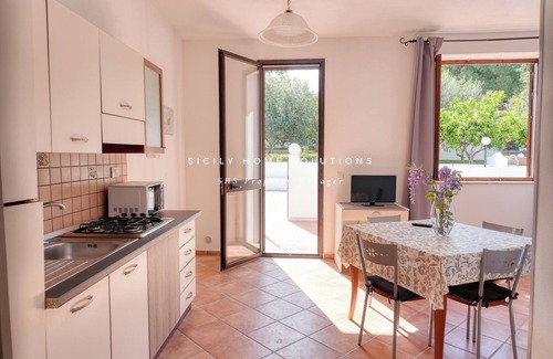 Trappeto Cottage | SEA VIEW cottages with pool Oasis Sea View in Villa By Sicily Home Solutions