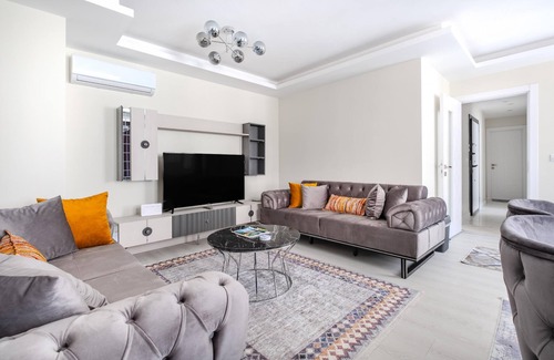 Beyoglu Apartment | Sea View Duplex w Terrace in Goldenhorn