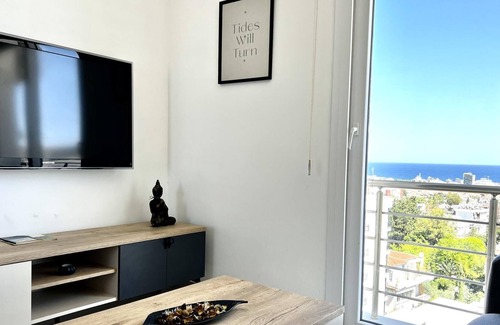 Kyrenia Apartment | Sea View Flat 10 min to Beach in Kyrenia