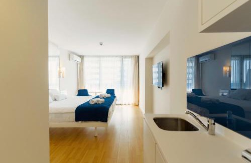 New Boulevard Apartment | Sea View Hotel On the Seaside