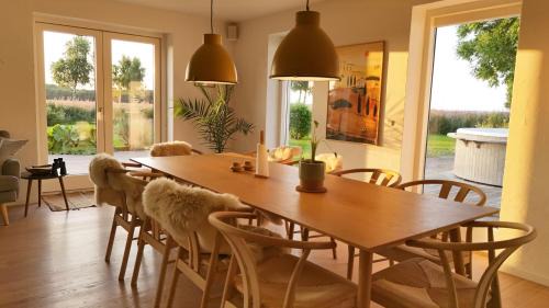 Grenaa House | Sea View, Nature Plot And Wellness At Karlby Klint