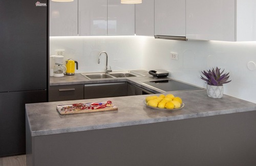 Varkiza Apartment | Sea view penthouse in Vari by GHH