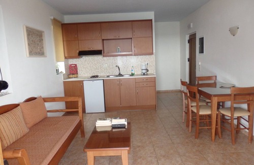 Kolymbari Apartment | Sea view studio,30 meter from seaside