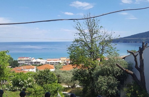Chrisi Ammoudia Apartment | Sea View Studio with A/C, only 300 Meters from the Beach !