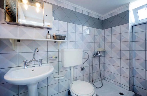 Souda Apartment | SEA VIEW STUDIO, NEXT TO THE BEACH, NATURE AND FARM AROUND, NEAR THE HIGHWAY