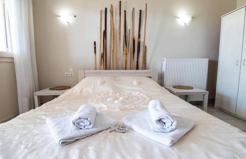 Agios Georgios Resort | Sea view triple room