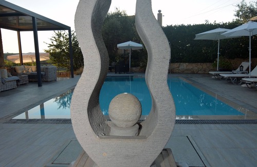 Platanias Villa | Sea-view villa, 1.5 km from beaches, private heated pool (optional).