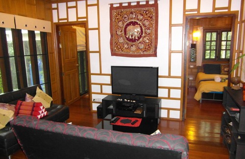 Ko Lanta Apartment | Sea view villa surrounded by rubber plantation and rainforest in a quiet setting