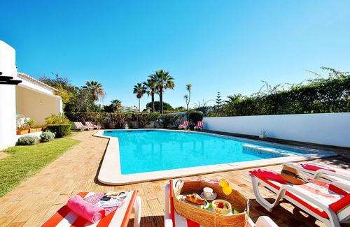Gale Villa | Sea view villa w/pool & BBQ in Galé