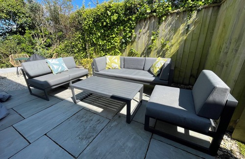Crantock House | Sea Views, Crantock, Sleeps 4, Private Lane.