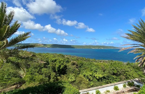 Mamora Bay Villa | Sea Views Villa & Guest House with 2 Private Pools. In a Private Club
