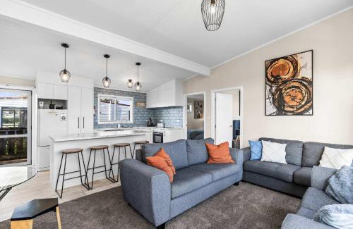 Waihi Beach House | Sea you on Leo
