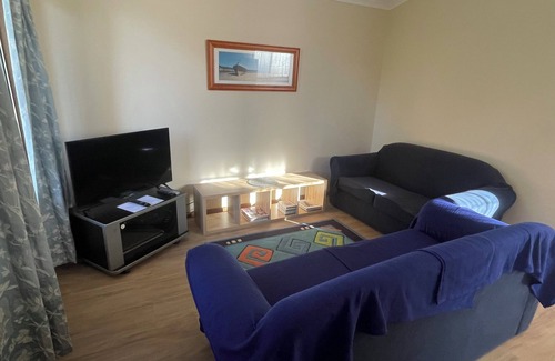 Warrenben House | Seabreeze Accommodation sleeps 4. Minimum night stay