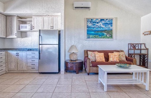 Estate Pastory Cottage | Seabreeze cottage with private pool and sunset view