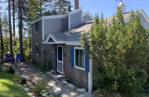 Spruce Head House | Seabreeze Cove Waterfront Cottage