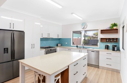 Rainbow Beach House | Seabreeze Escape - Rainbow Beach