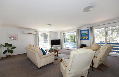 Callala Bay House | Seabreeze Escape - Belle Escapes Jervis Bay