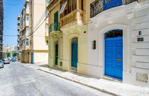 Tower Road House | Seabreeze