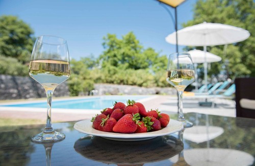 Piedimonte Etneo Villa | Seacily Pool View and 3 Ensuite Bathrooms