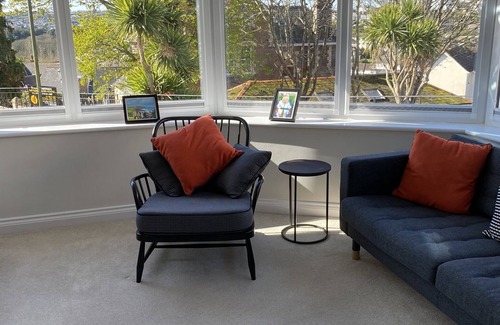 Roundham Apartment | Seaford Sands holiday home with sea view and on South West Coast path