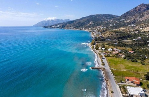 Keratokambos Apartment | Seafront Apartment Suite with A/C & 2 Bedrooms, Keratokampos Beach Location, Sea & Sunset Views!