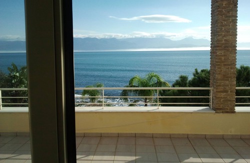 Petalidi Apartment | Seafront Apartment in Villa. Top floor. Spectacular view; watch and hear the sea