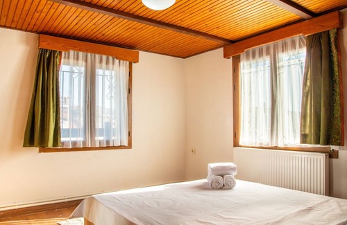 Urla Apartment | Seafront Flat w Fireplace, Terrace 1 min to Beach