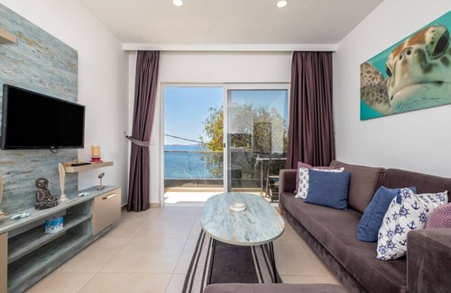 Bodrum City Center Apartment | Seafront Flat with Breathtaking Sea View in Bodrum