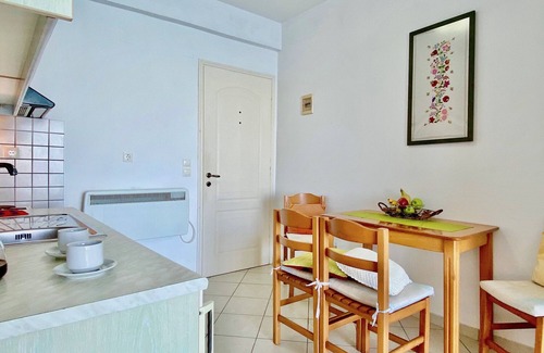 Agia Pelagia Chlomou Apartment | Seafront Ourania Studio No5