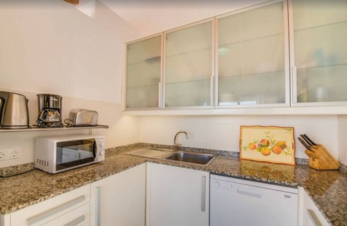Portopetro Apartment | Seafront Penthouse “Es Port” with Sea View, Mountain View, Wi-Fi, A/C & Balcony
