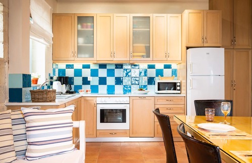 Rapaniana Villa | Seafront villa w/private adults & kids pool, ping pong table & bbq area