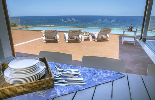 Augusta Villa | Seafront villa with pool in the Noto Valley, Sicily South-East - 8 pax
