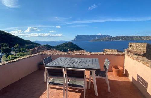 Capo Coda Cavallo Apartment | Seagarden Home vista mare con giardino privato