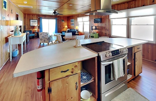 Topsail Beach House | Seahorse Sound | Soundfront + Dock, Gorgeous Views