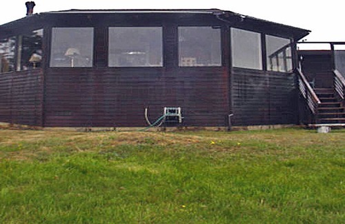 Albion House | Seal Point - Edge of the World