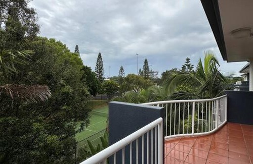 Palm Beach Apartment | Seamist Palms - Hosted by Burleigh Letting