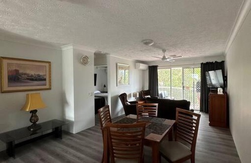 Palm Beach Apartment | Seamist Palms - Hosted by Burleigh Letting