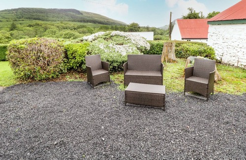 Glenisland Cottage | SEAN BHAILE, family friendly in Castlebar, County Mayo
